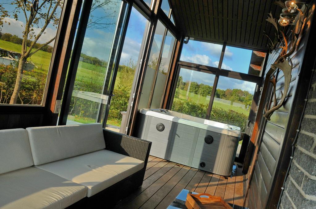 Arbre Dresse Villa Somme-Leuze Exteriör bild